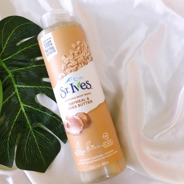 Sữa tắm ST.IVES Oatmeal & Shea Butter 650ml